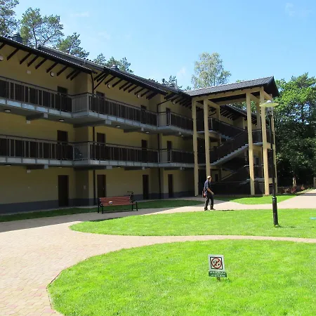 Dwupoziomowy - * Pogorzelica (Gmina Rewal)