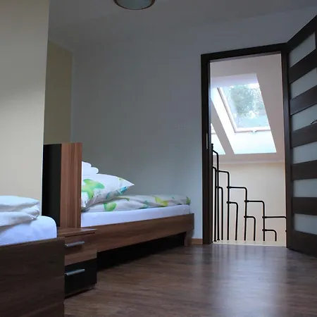 Dwupoziomowy - * Pogorzelica (Gmina Rewal)